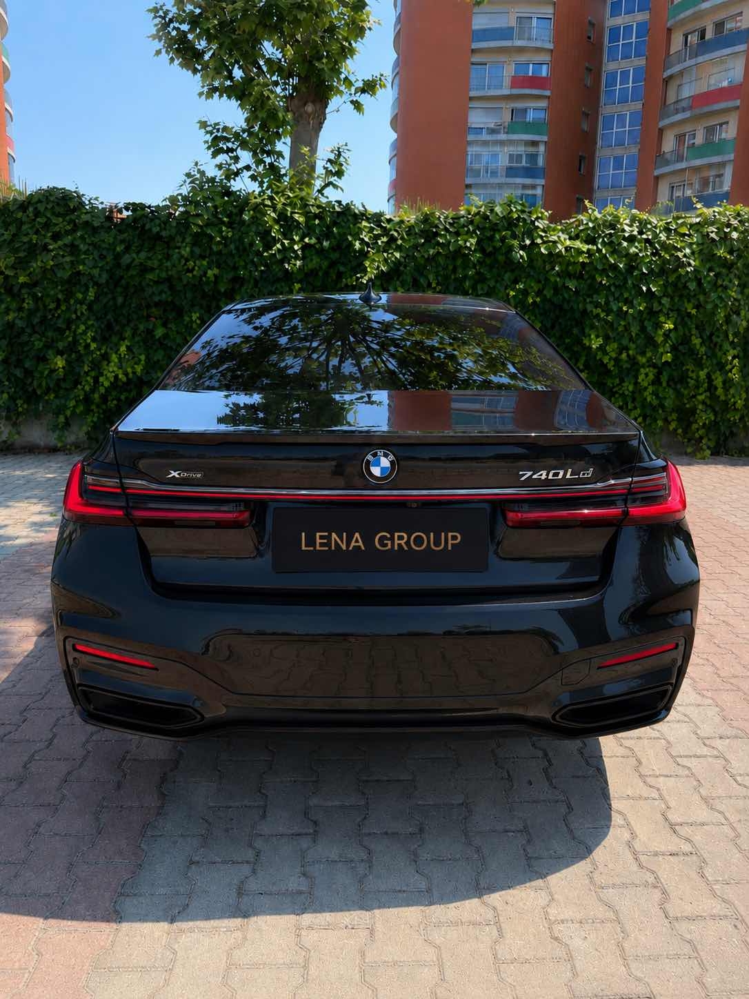SATILIK 2020 BMW 740Ld xDrive Long Carbon Core arka aks - 4