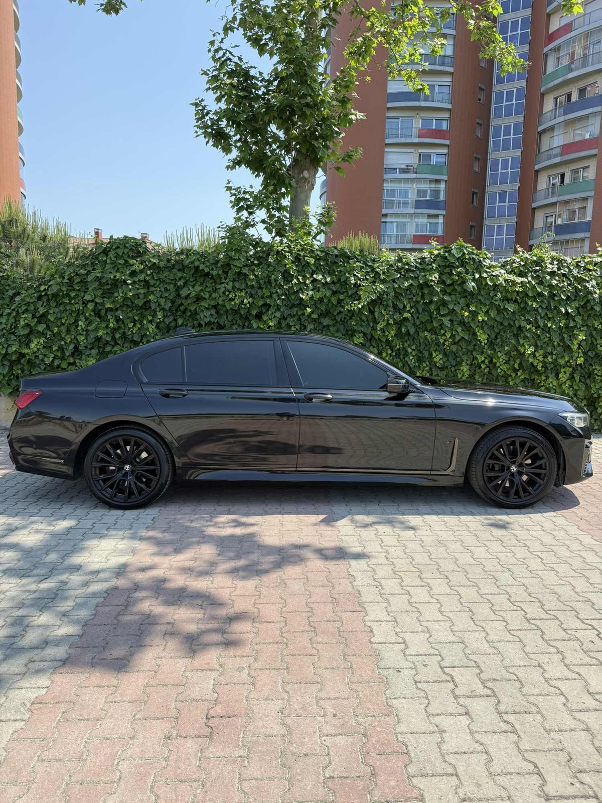 SATILIK 2020 BMW 740Ld xDrive Long Carbon Core arka aks - 5